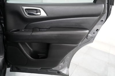 2020 Nissan Pathfinder S