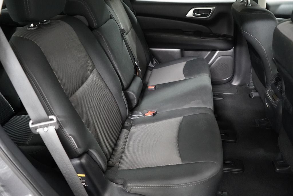 2020 Nissan Pathfinder S