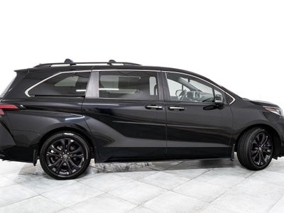 2024 Toyota Sienna XSE 7 Passenger