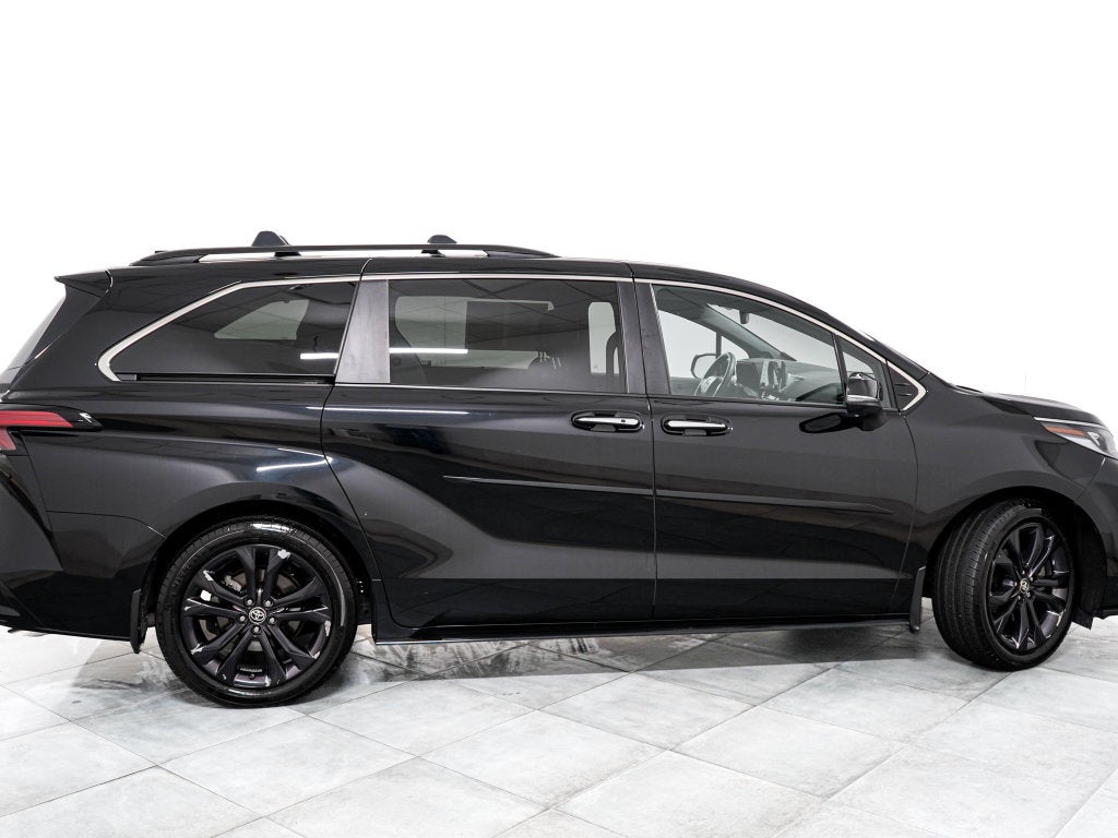2024 Toyota Sienna XSE 7 Passenger
