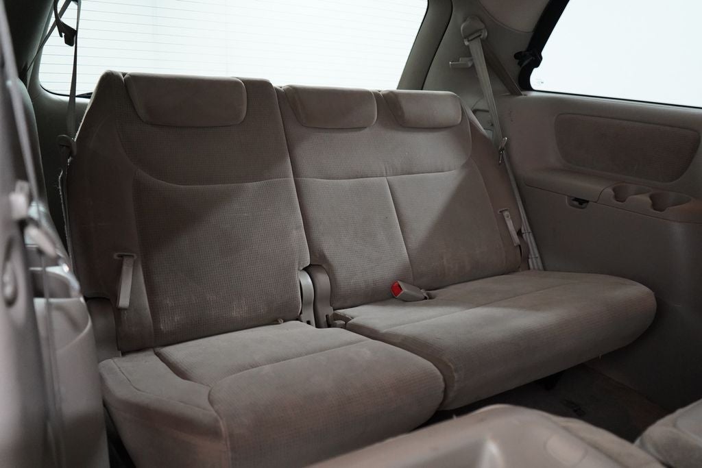 2004 Toyota Sienna LE