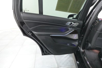 2023 BMW X7 M60i
