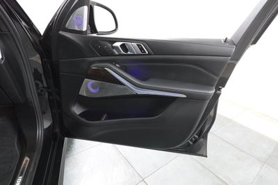 2023 BMW X7 M60i