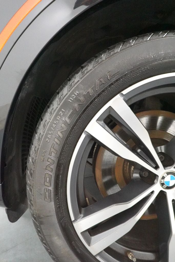 2023 BMW X7 M60i