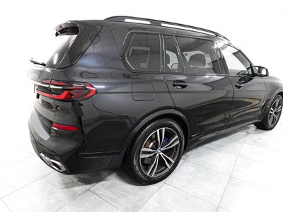 2023 BMW X7 M60i