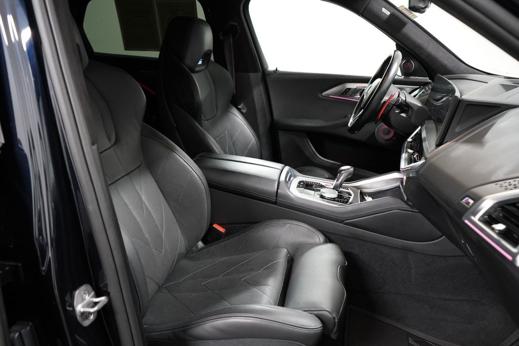 2023 BMW XM Base