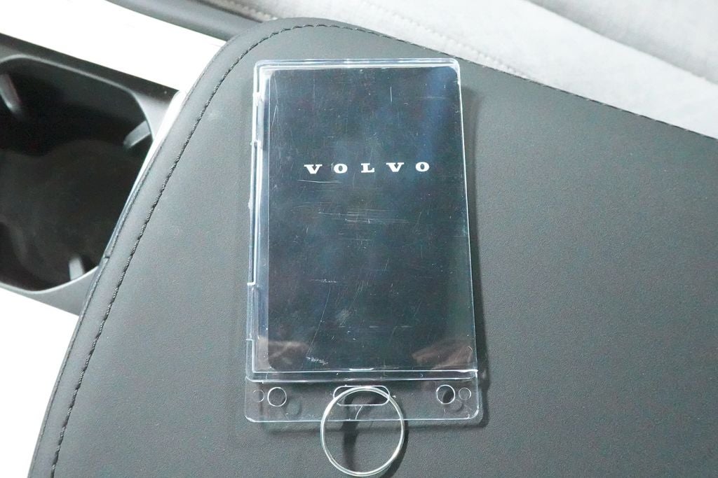 2025 Volvo EX90 Twin Motor Ultra 6-Seater