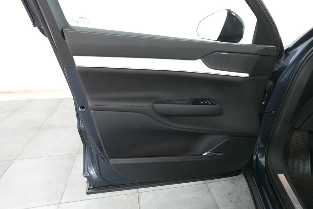2025 Volvo EX90 Twin Motor Ultra 6-Seater