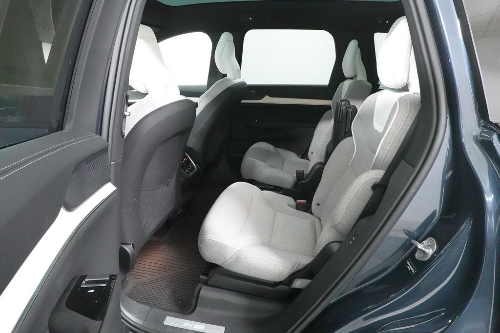 2025 Volvo EX90 Twin Motor Ultra 6-Seater