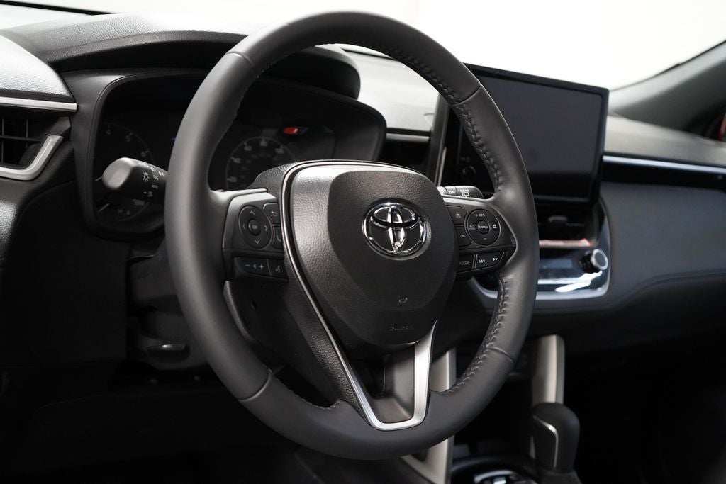 2025 Toyota Corolla Cross Hybrid SE