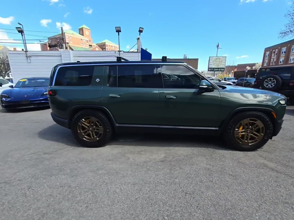2023 Rivian R1S Adventure