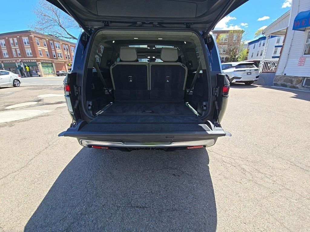 2023 Rivian R1S Adventure