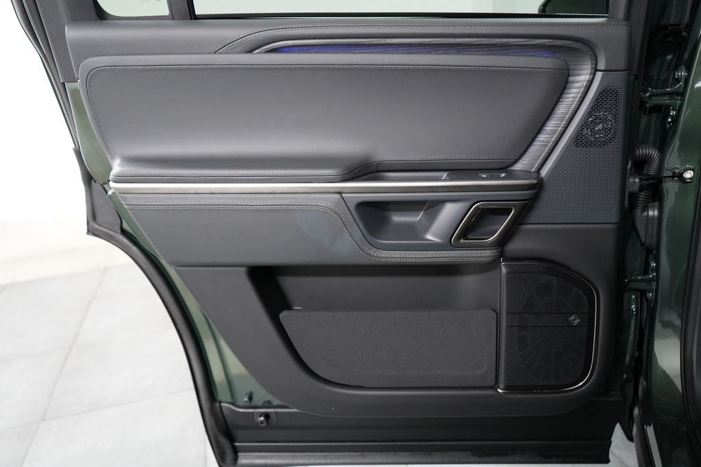 2023 Rivian R1S Adventure Quad Motor Large Pack