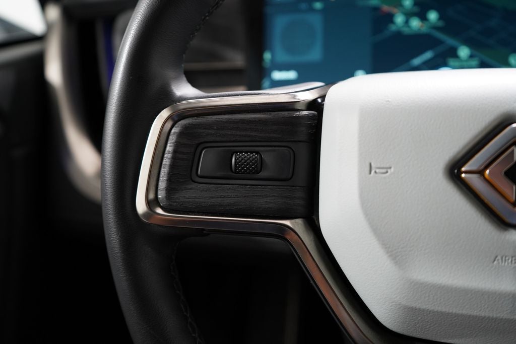2023 Rivian R1S Adventure
