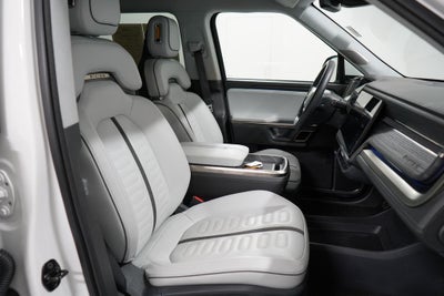 2023 Rivian R1S Adventure