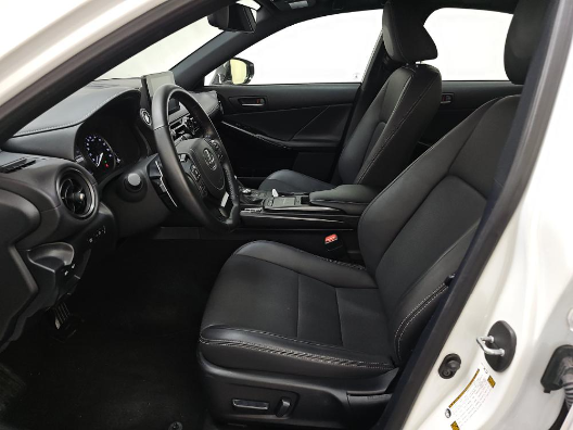 2024 Lexus IS 300