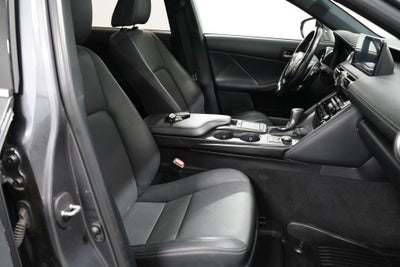 2022 Lexus IS 300