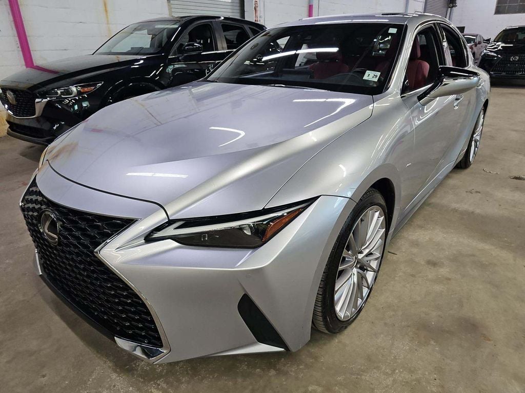 2024 Lexus IS 300