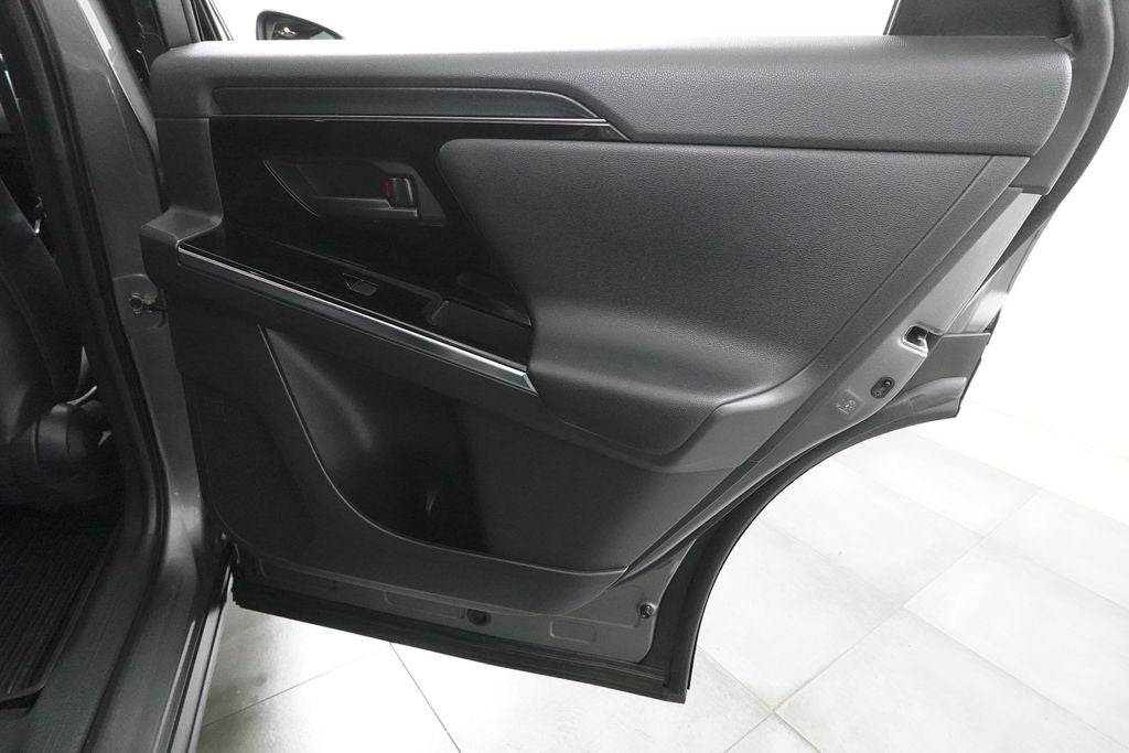 2023 Toyota bZ4X Limited