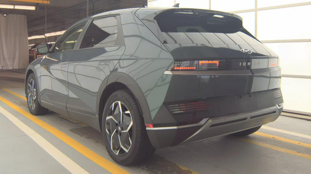 2024 Hyundai IONIQ 5 SEL