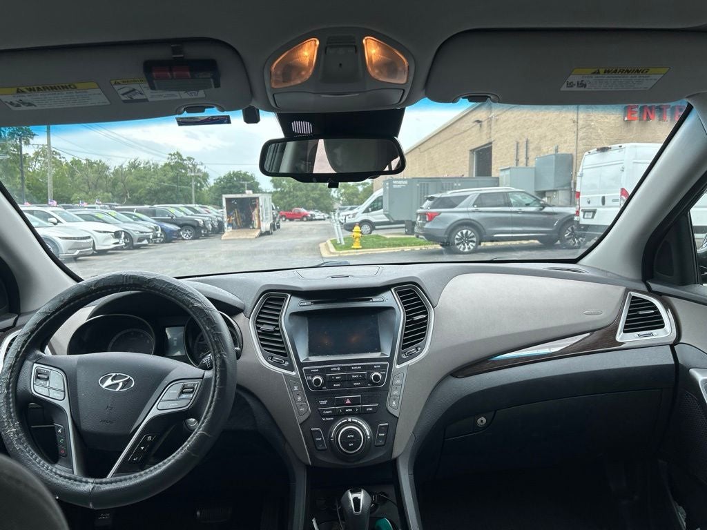 2017 Hyundai Santa Fe SE
