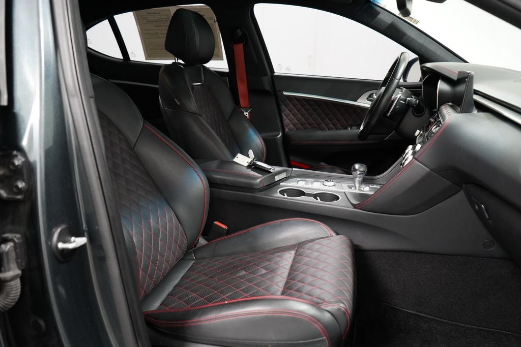 2023 Genesis G70 3.3T