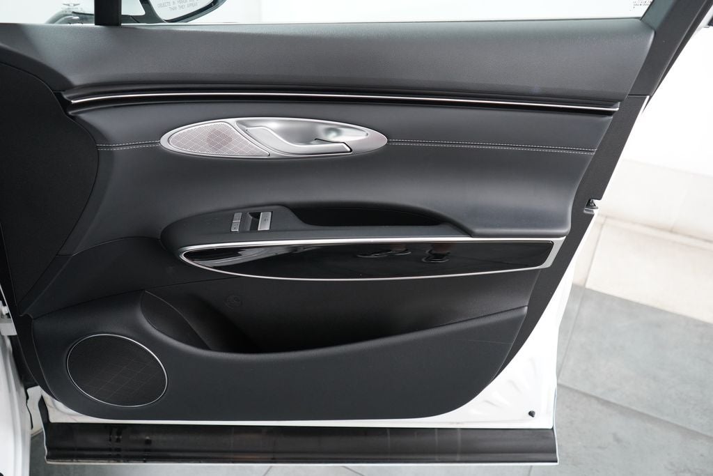 2025 Genesis GV70 2.5T