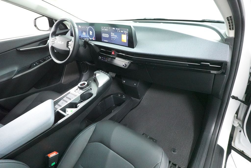 2023 Kia EV6 Wind