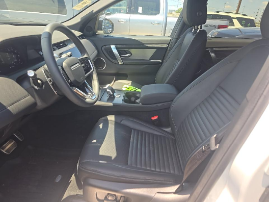 2025 Land Rover Discovery Sport SE