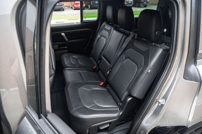 2024 Land Rover Defender 130 X-Dynamic SE