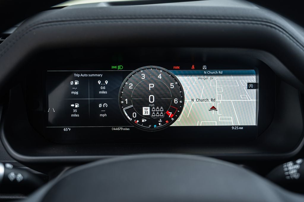 2024 Land Rover Defender 130 X-Dynamic SE