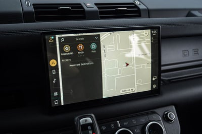2024 Land Rover Defender 130 X-Dynamic SE