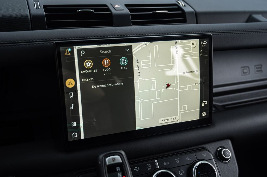 2024 Land Rover Defender 130 X-Dynamic SE