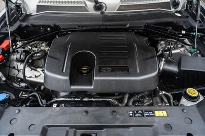 2024 Land Rover Defender 130 X-Dynamic SE