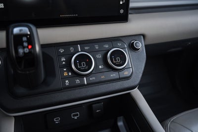 2024 Land Rover Defender 130 S