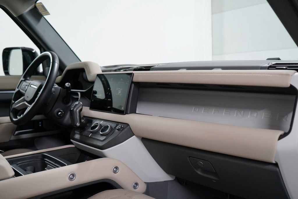 2024 Land Rover Defender 130 S