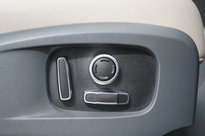 2024 Land Rover Defender 130 S