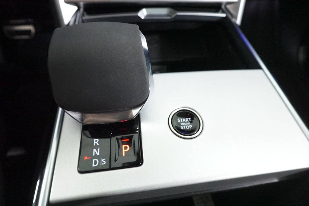 2024 Land Rover Range Rover SE