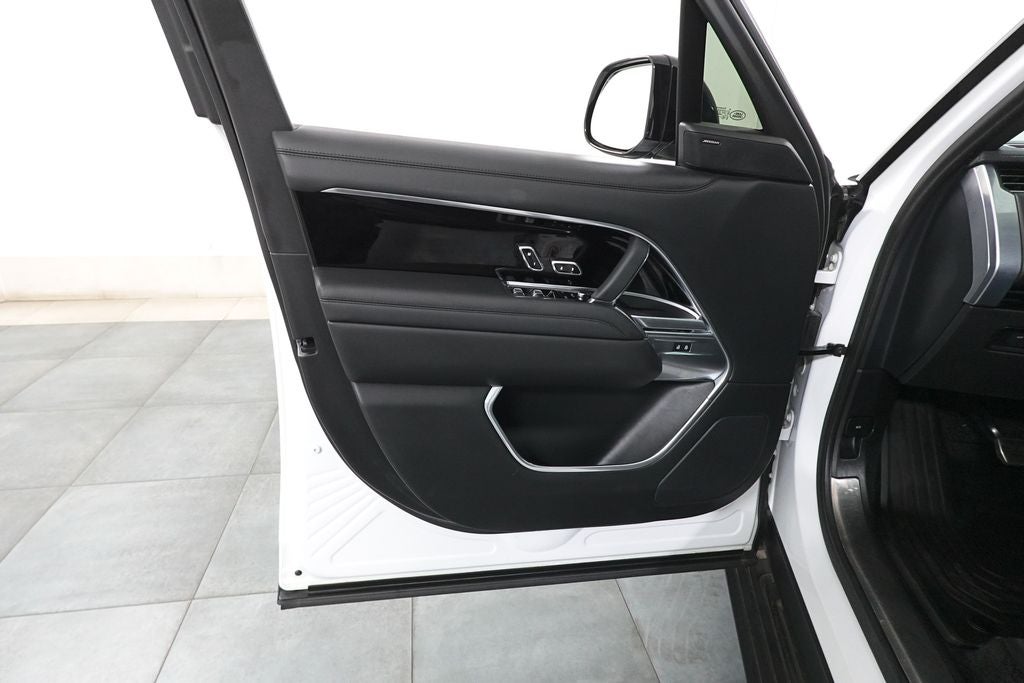 2024 Land Rover Range Rover SE