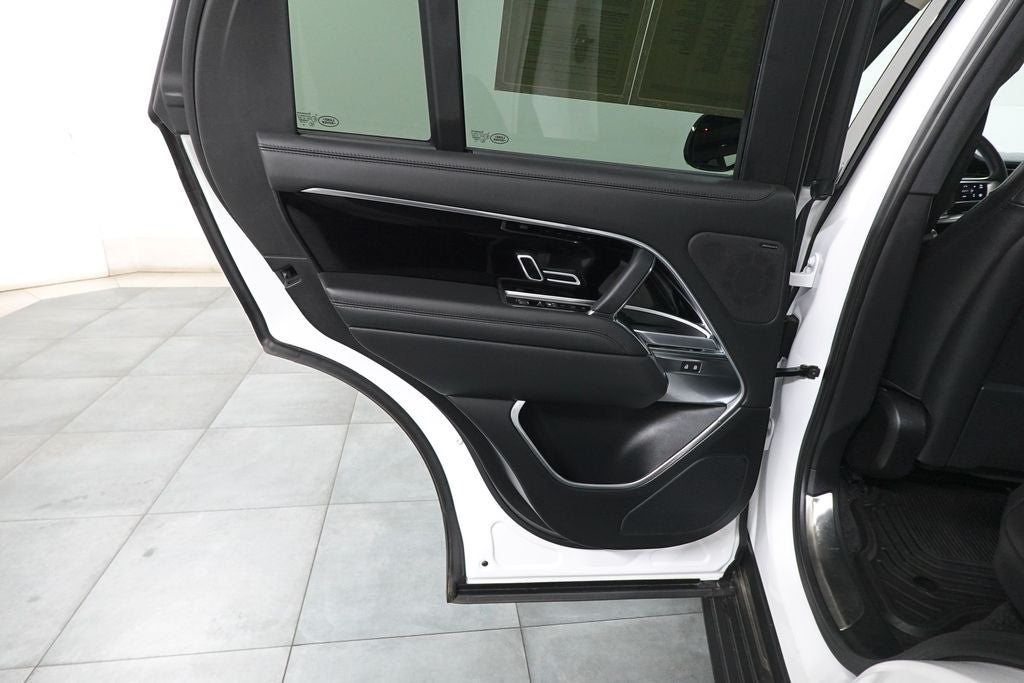 2024 Land Rover Range Rover SE