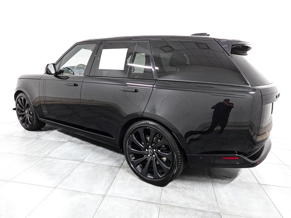 2023 Land Rover Range Rover SE