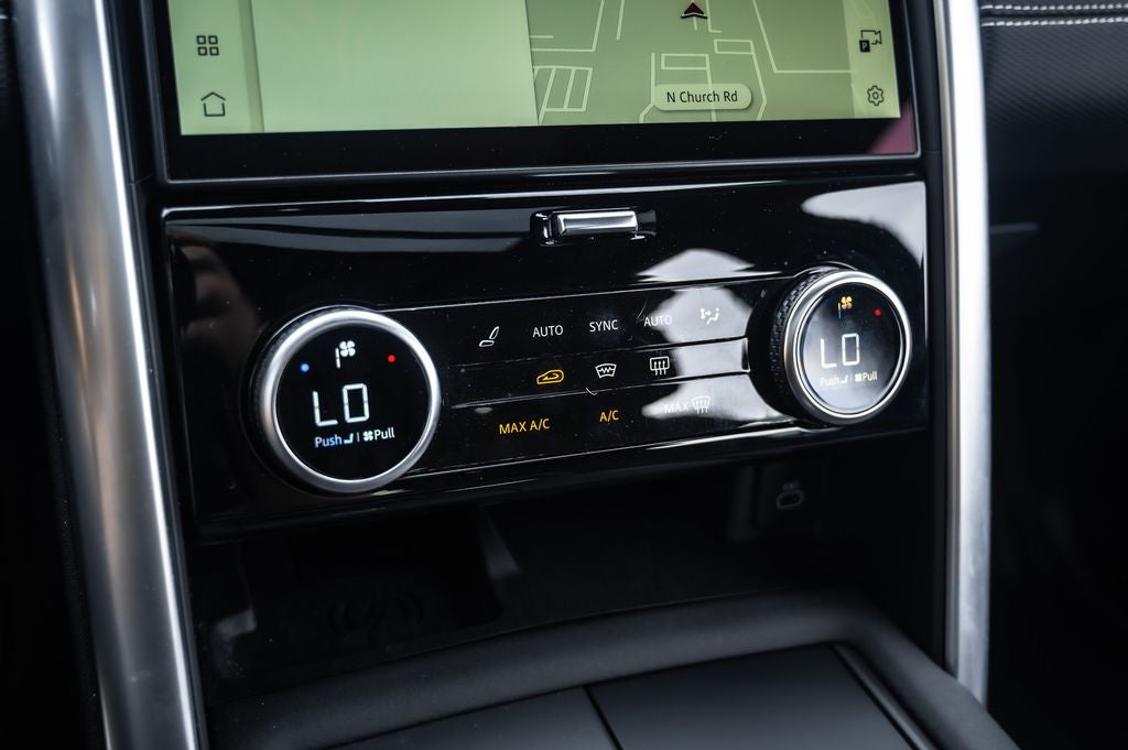 2023 Land Rover Discovery Metropolitan Edition
