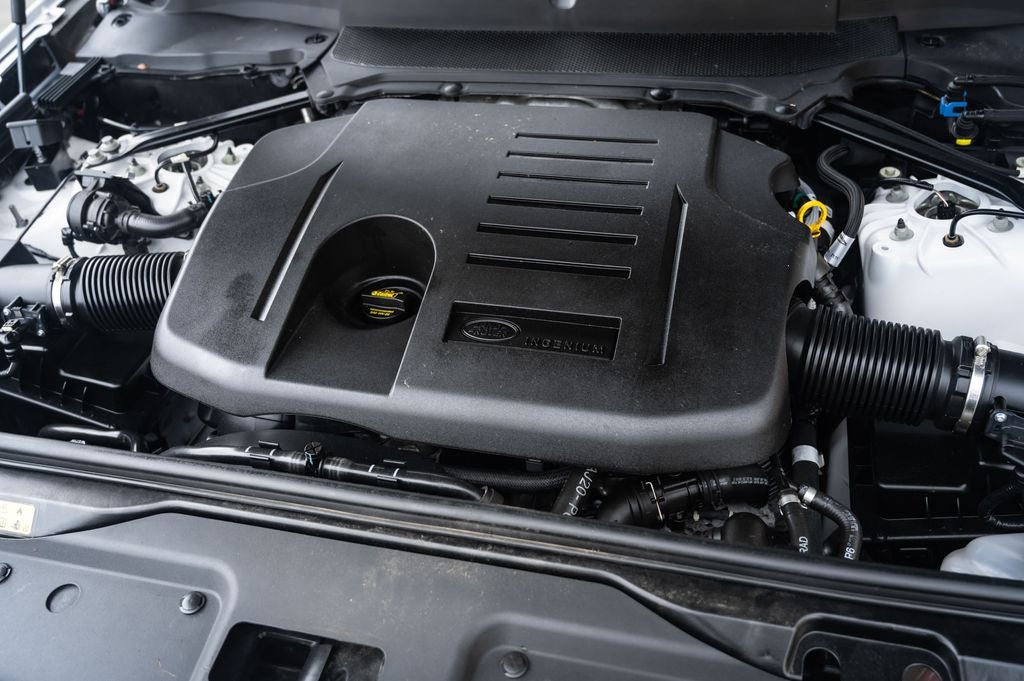 2023 Land Rover Discovery Metropolitan Edition