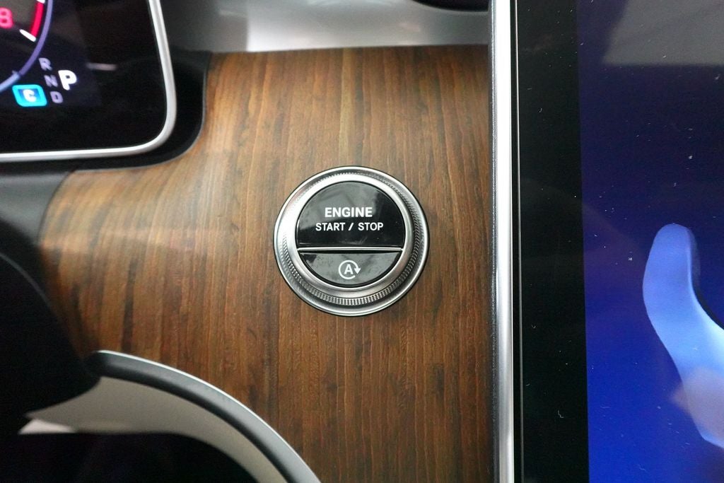 2025 Mercedes-Benz C-Class C 300 4MATIC®