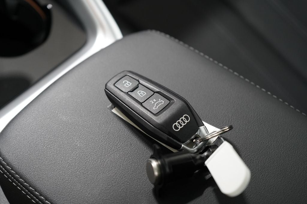 2025 Audi Q5 2.0T Premium quattro