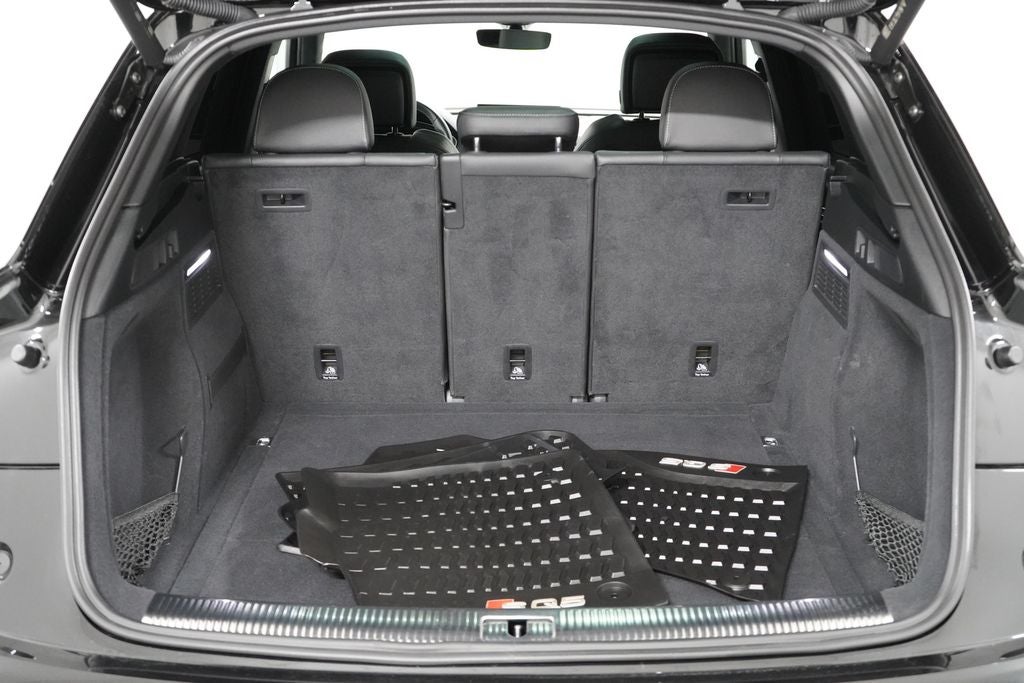 2023 Audi SQ5 Premium Plus quattro