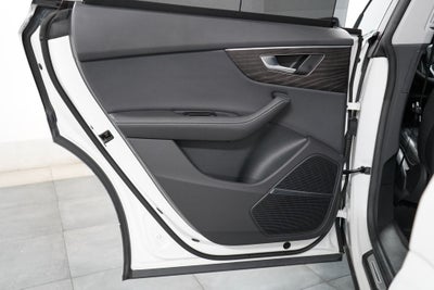 2023 Audi Q8 55 Premium Plus quattro