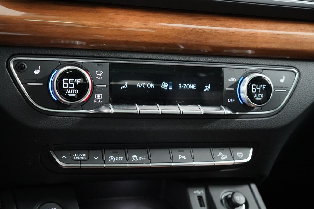 2023 Audi Q5 45 S line Premium Plus quattro