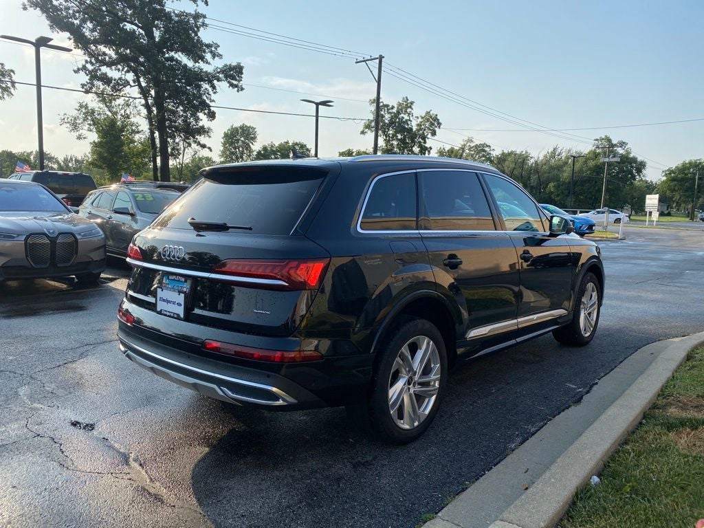 2022 Audi Q7 45 Premium Plus quattro
