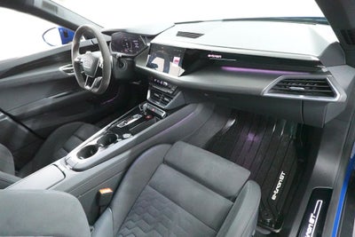 2024 Audi e-tron GT Premium Plus quattro